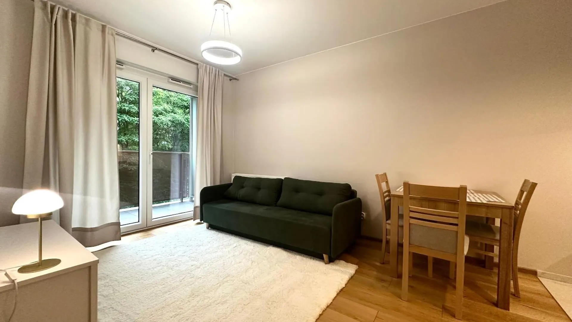 Wichrowa Apartment - Parking - Self Check-In 20H Wroclaw