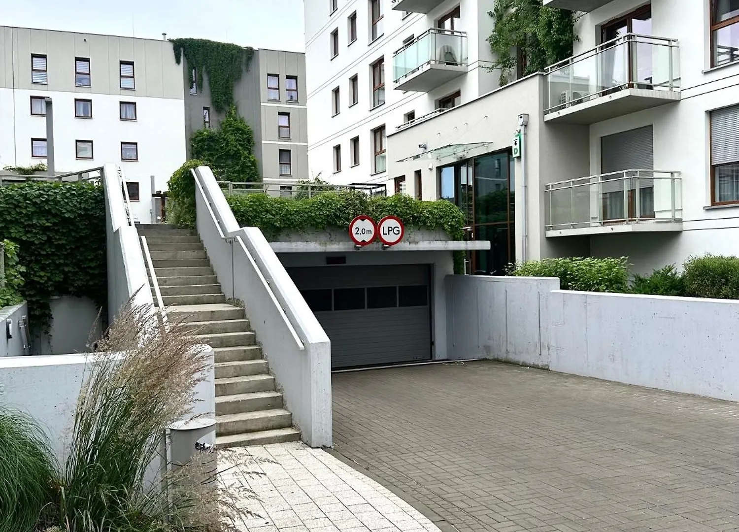 Wichrowa Apartment - Parking - Self Check-In 20H Wroclaw