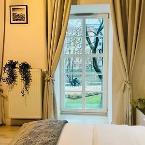 Absyntapartments 24 Rynek Daire